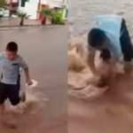Un viaje a la infancia: Niño sacrifica las tortillas para salvar sus «chinelas» Un viaje a la infancia: Niño botó al agua las tortillas para salvar sus "chinelas"
