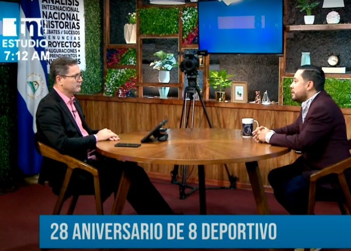 Celebran 28 aniversario de 8 Deportivo