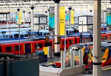 Compañías ferroviarias se paralizan en Reino Unido Compañías ferrovirias se paralizan en Reino Unido