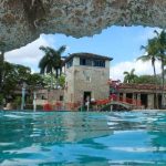 EEUU: Degenerada mujer arrestada por mostrar senos a niños en piscina EEUU: Degenerada mujer arrestada por mostrar senos a niños en piscina