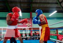 Realizan velada boxística en el gimnasio Roger Deshon, Managua