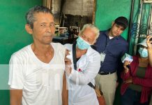 Garantizan vacuna contra el Covid-19 a familias del barrio Jorge Cassaly, Managua