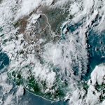 Ciclón tropical numero 4 llega al este de México Ciclón tropical numero 4 llega al este de México