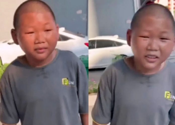 .5 Nadie le da trabajo en China porque parece un niño