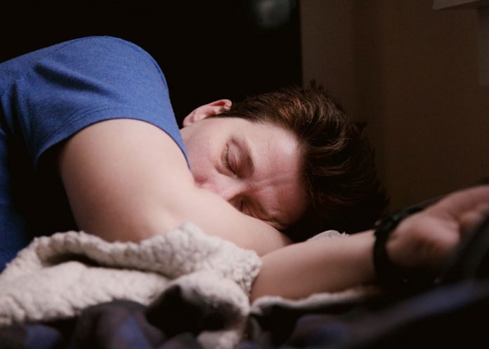 ¿Recibir dinero por dormir? Si, ahora es posible (para fines investigativos)