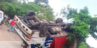 18 lesionados en vuelco de ruta en comarca la Manga, Acoyapa, Chontales