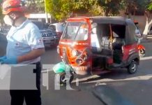 Pasajeros de una caponera terminan en un hospital tras choque en Managua Pasajeros de una caponera terminan en un hospital tras choque en Managua