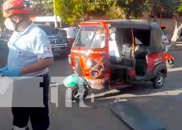 Pasajeros de una caponera terminan en un hospital tras choque en Managua