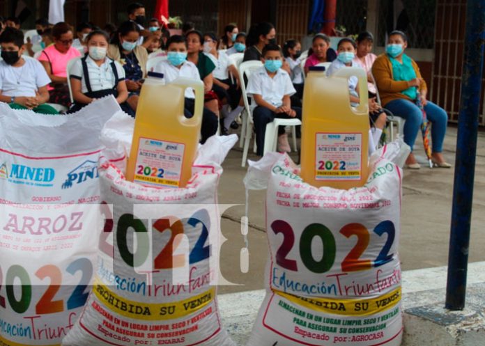 Colegios de Matagalpa reciben Merienda Escolar 2022