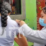 Familias del barrio Hugo Chávez mejor protegidas contra el COVID-19 ornada de vacunación casa a casa contra el Covid-19