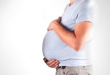 Polémica por una campaña de un hombre transgénero embarazado en Francia