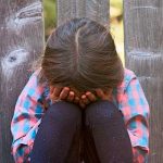 Vagabundo rapta y viola a niña que jugaba afuera de su casa en Texas