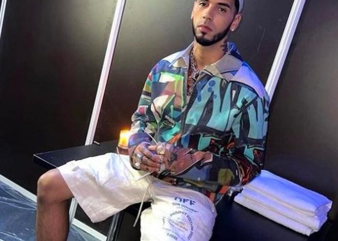 Anuel AA forma parte de la lista que sufrieron robo digital