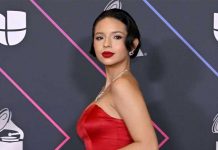 ¡Idénticas! Ángela Aguilar encuentra a su clon de niña (FOTO)