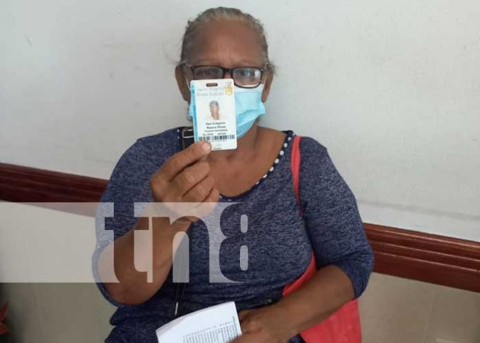 Anciana solicita ayuda económica para salud de su esposo