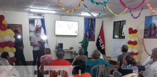 Capacitan a señores de la tercera edad sobre plantas forestales de Nicaragua