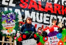 En Argentina protestan por el «agonizante» aumento de la Inflación En Argentina trabajadores protestan por la "agonizante" caía del salario