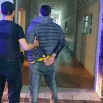 Mató a machetazos a su «sugar» y vivió tres días con el cadáver en Argentina Mató a machetazos a su "sugar" y vivió tres días con el cadáver en Argentina