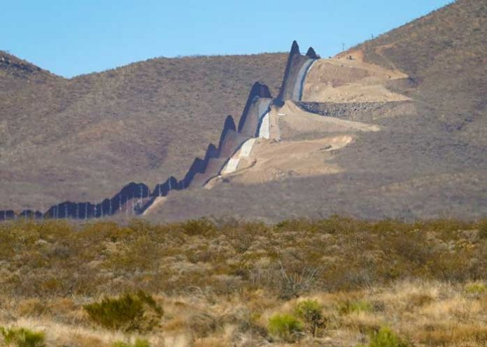 Hermanos mueren abrazados en medio del desierto de Arizona ¡Trágico!