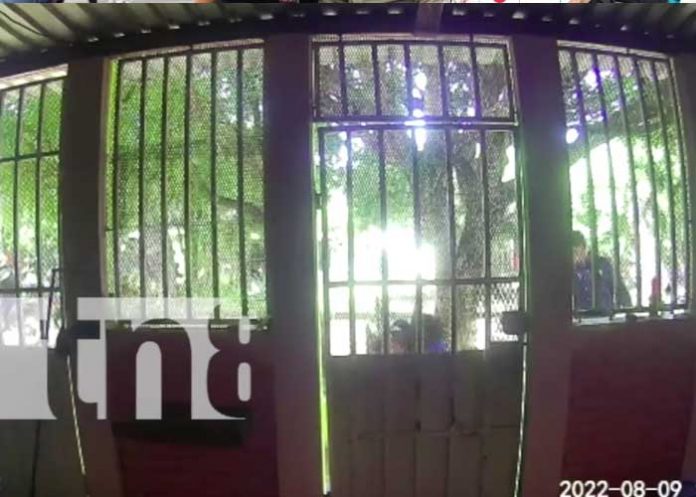 asalto-celular-managua Asalto a mano armada en Managua