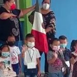 Maestras piden saludar a la Bandera