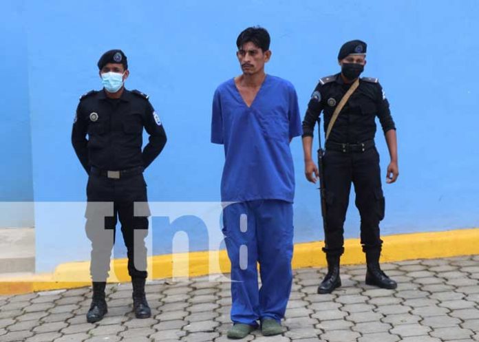 Sujeto en prisión por llevar más de 80 libras de marihuana en Bonanza