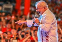 Como el ave fénix, Lula da Silva lidera campaña electoral en Brasil Como el ave fénix, Lula da Silva lidera campaña electoral en Brasil