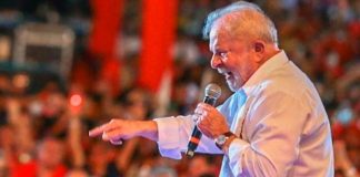 Como el ave fénix, Lula da Silva lidera campaña electoral en Brasil