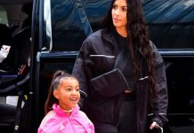 ¡Mamá, borra eso! Hija de Kim Kardasihan se enfada por grabarla Hija de Kim Kardashian se altera contra su madre