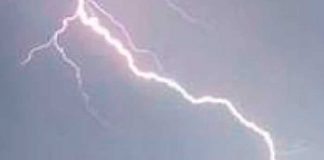 ¡No le convenía! Novio muere en plana boda por el impacto de rayo en China