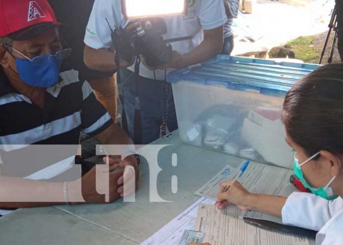 Barrio Brisas del Xolotlán, Managua, recibe visita de brigadas del MINSA