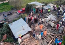 Sanos y salvos rescatan a trabajadores atrapados en una mina de Colombia