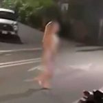 En «pelotas» quedó una mujer en Costa Rica tras un bochinche (VIDEO) En "pelotas" quedó una mujer en Costa Rica tras un bochinche (VIDEO)