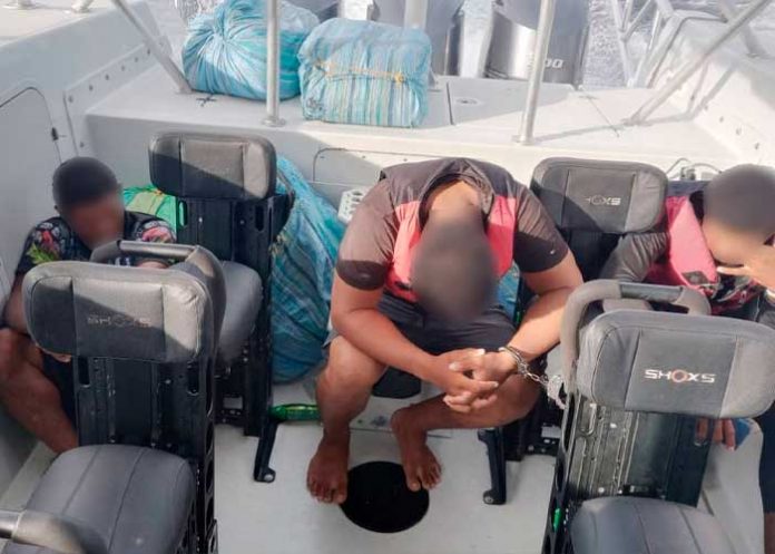 Arrestan a dos nicas y a un tico con tremendo paquete de marihuana