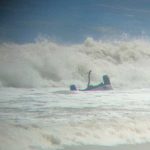 En Costa Rica hallan cadáver flotando en el Mar arrastrado por inundaciones Hallan cadáver flotando en el Mar arrastrado por inundaciones en Costa Rica