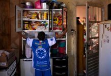 «No hay nada en mi casa» Niño llama a la Policía porque tenía hambre La Policía envió una unidad móvil a la vivienda
