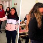 ¡Gran gesto la hizo llorar! Compañeros le regalan viaje de graduación Regalo de graduación se volvió popular dentro de TikTok