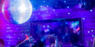 ¡Pánico en España! Investigan ataques con agujas a mujeres en discotecas