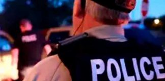 ¡Indignante! Agente de la "migra" pisotear en el cuello a migrante