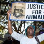 Cadena perpetua a padre e hijo por matar hombre negro en Estados Unidos