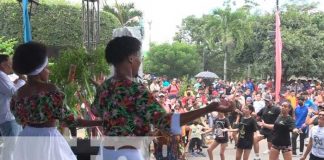 Al ritmo del palo de payo, Bluefields puso a bailar a los estelianos