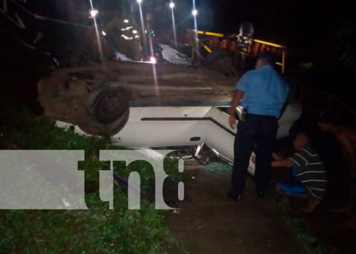 Casi pierde la vida por esquivar a un perro en Granada