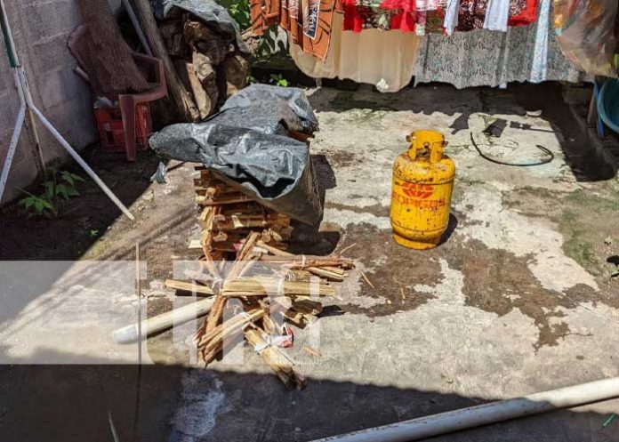 Incendio en una vivienda de Granada