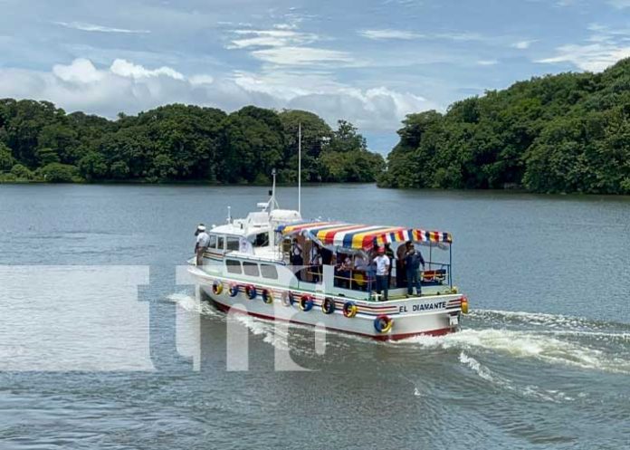 Nueva embarcación para el puerto de Granada