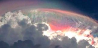 ¡Señal divina! Guatemaltecos sorprendidos por extraño fenómeno en las nubes