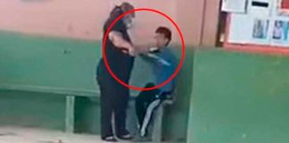 Graban a maestra en Honduras dándole violento castigo a un menor