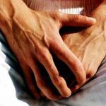 Castran a hombre por tratar de violar a la hija de su novia en la India Castran a hombre por tratar de violar a la hija de su novia en la India