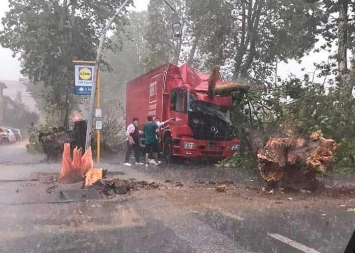 Suben a siete muertos en Italia tras terroríficos vientos y tormentas