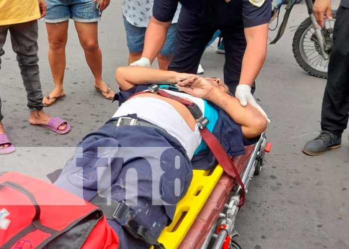 managua2 Irrespeto a señal de ALTO manda a motociclista a un hospital en Managua