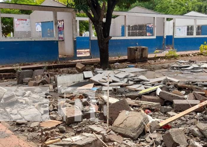Inician obras de mejoras del colegio José Dolores Estrada, Mateare